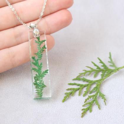 Real flower fern necklace, green re..