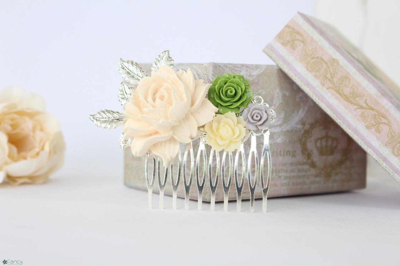 Outdoor Wedding Hair Combs, Flower Hair Combs Elegant Wedding, Green Wedding Hair Piece, Bridal Hair Combs