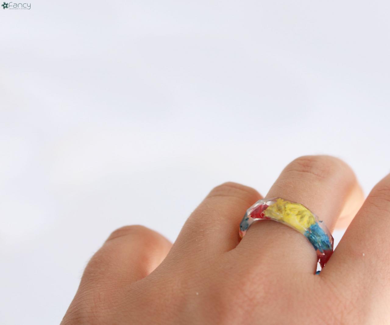 Rainbow Resin Ring, Yellow Red Blue, Happy Ring Pressed Flowers, Faceted Flower Ring, Dry Flower Resin For Her, Gifts Ideas For Women