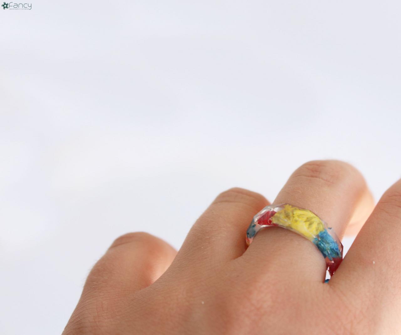 Rainbow resin ring store