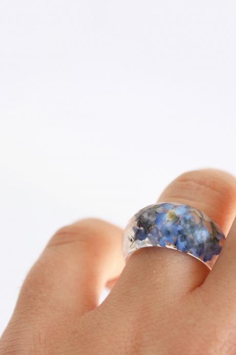 Forget me not resin ring, size 6 ring, blue unique rings, blue flower resin ring, pressed flower ring, real forgetmenots for her