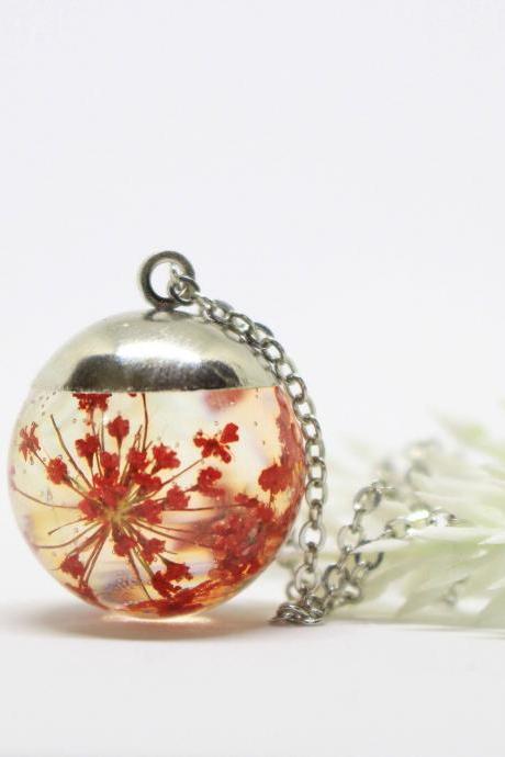 Blossom Necklace, Red Dried Flower Necklace, Mini Terrarium Necklace, Real Plant Jewelry , Pressed Flower Jewelry Necklace ,queen Annes Lace